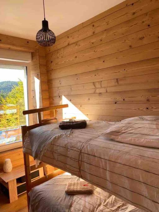 Gîte 3 étoiles L'apparté de G au calme avec balcon et parking privé Gérardmer Extérieur photo