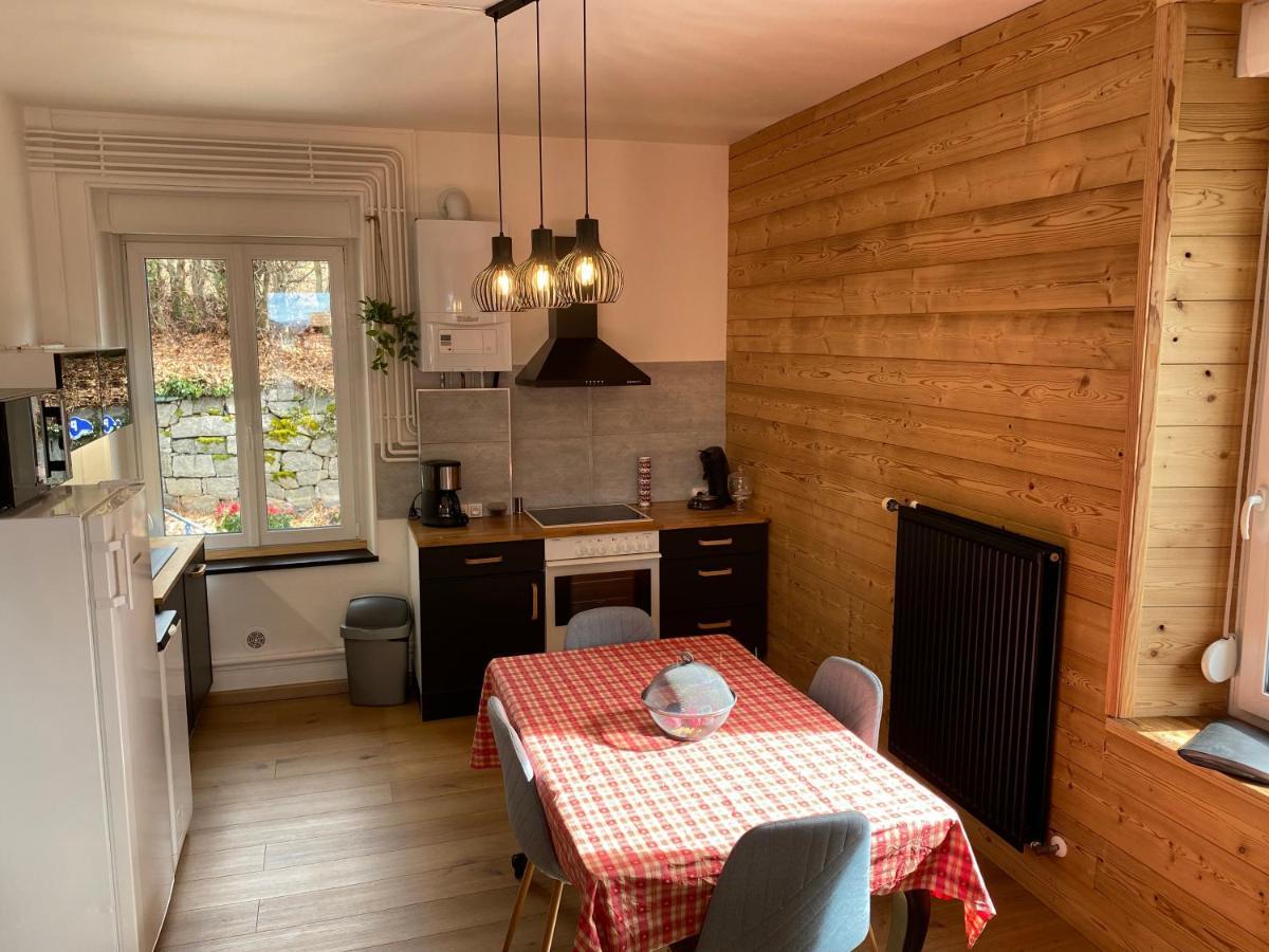 Gîte 3 étoiles L'apparté de G au calme avec balcon et parking privé Gérardmer Extérieur photo