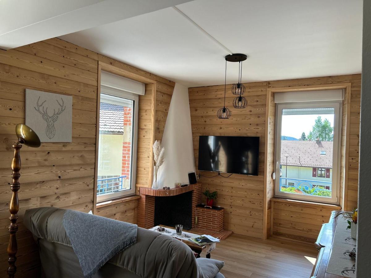Gîte 3 étoiles L'apparté de G au calme avec balcon et parking privé Gérardmer Extérieur photo